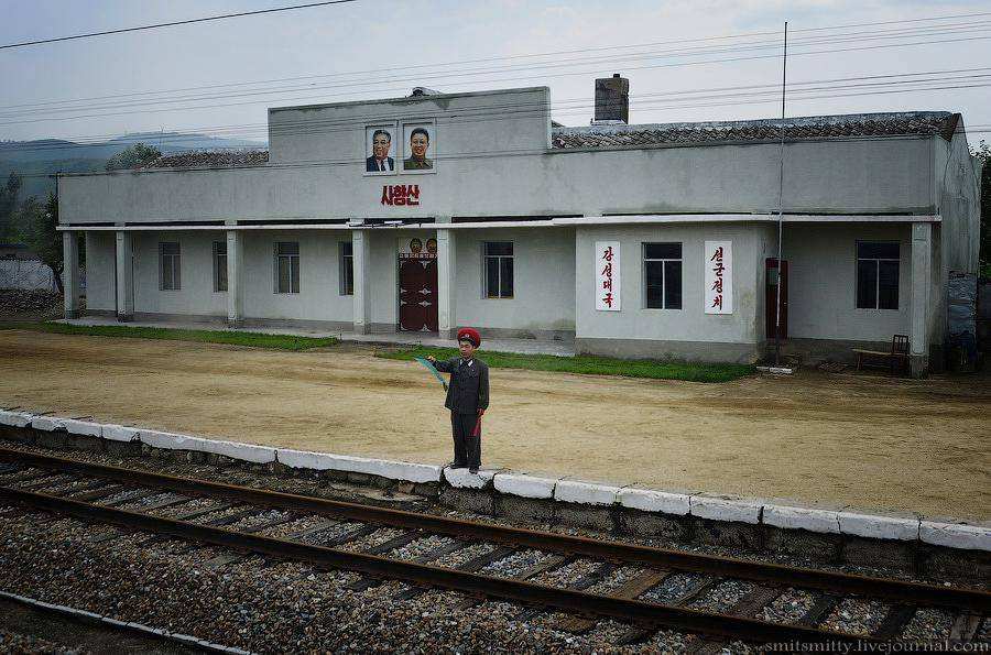Северная Корея из окна поезда