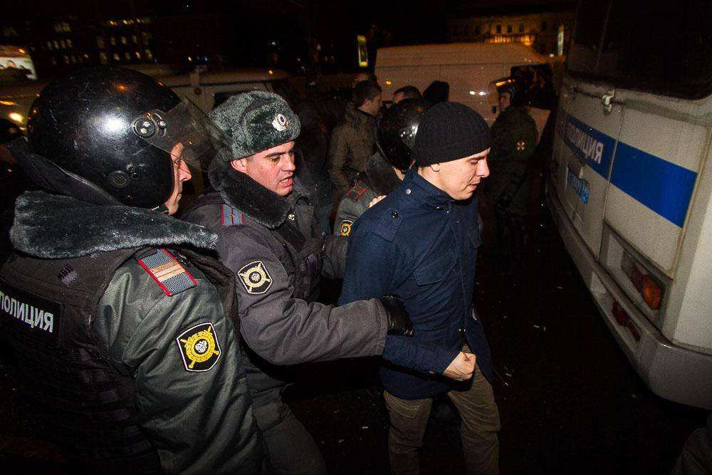 Участников Стратегии-31 задержали на Триумфальной площади