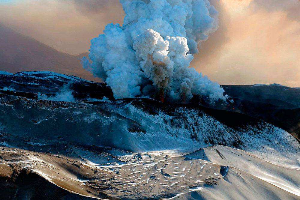 Извержение вулкана Плоский Толбачик 29 ноября 2012