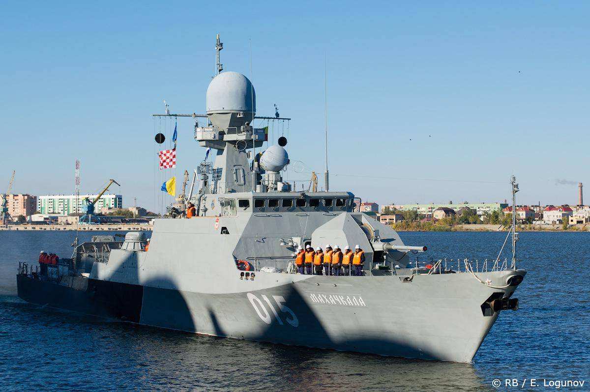 В Астрахань с неофициальным визитом прибыл отряд боевых кораблей Военно-морских сил Исламской Республики Иран