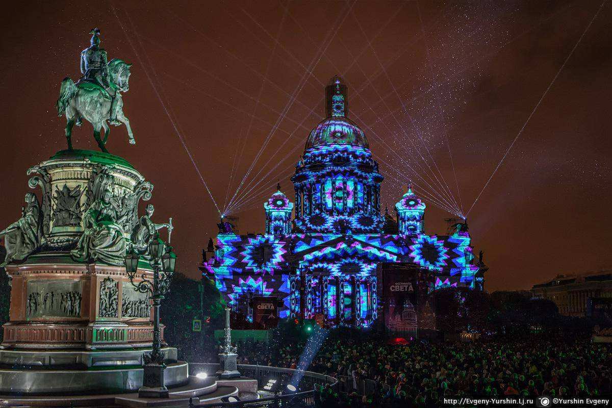 Фестиваль света в Санкт-Петербурге