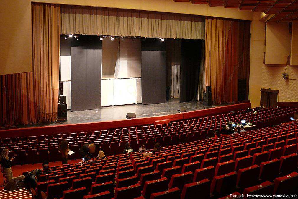 Сайт дк москворечье. Концертном зале «Измайлово».. КЦ Измайлово зал. Измайловский концертный зал. Москва кз Измайлово концертный зал.
