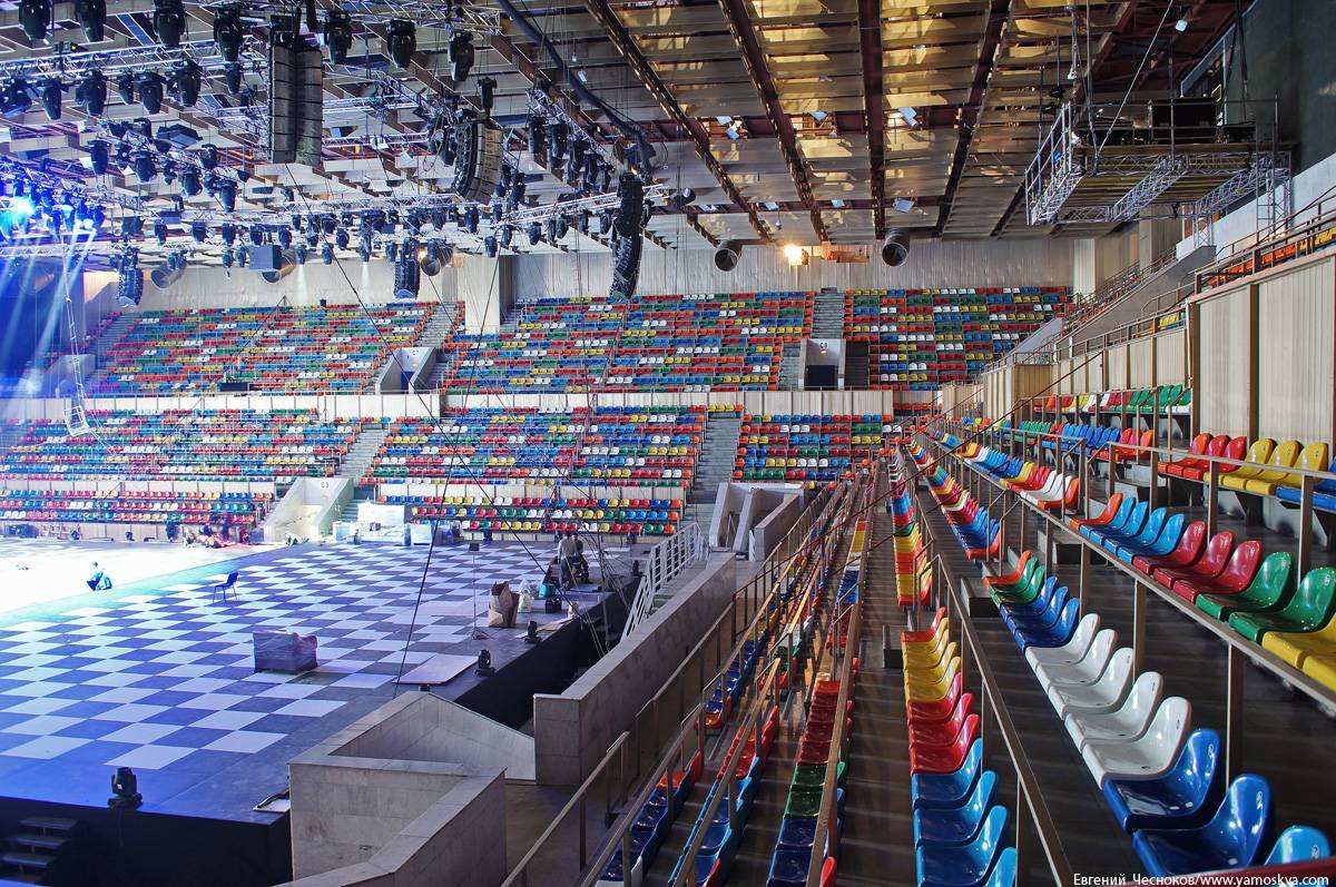 Большая спортивная арена лужники фото зала