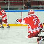 Чемпион КХЛ переиграл Спартак