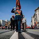 Коммунисты отметили День Победы шествием