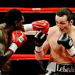 Денис Лебедев уступил титул чемпионский титул