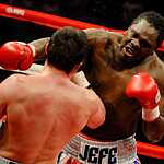 Денис Лебедев уступил титул чемпионский титул