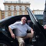 Жириновский и Дегтярев подарили США чистый флаг и новые трусы