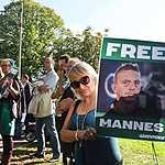 У посольства России в Гааге прошла акция протеста в поддержку активистов организации Greenpeace