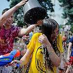 Водная битва в фонтане Дружба народов