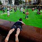Водная битва в фонтане Дружба народов