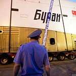 Макет Бурана перевезли из Парка Горького на ВДНХ