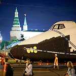 Макет Бурана перевезли из Парка Горького на ВДНХ