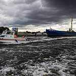 На учениях МЧС на Москве-реке спасли всех учебно тонувших