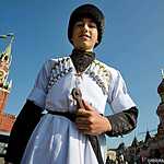 Зюганов принимает школьников в пионеры