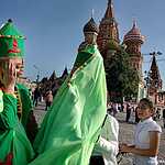 Зюганов принимает школьников в пионеры