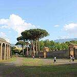 Помпеи - город у подножия вулкана