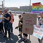 Акция ЛГБТ против гомофобии