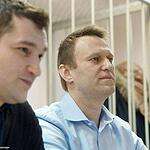 Рассмотрение дела Навального в суде