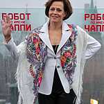 Россомаха, Рипли и Миллионер из трущоб посетили Москву