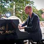 C успехом прошел 18-й международный фестиваль Джаз в саду Эрмитаж