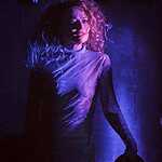 «За закрытыми дверями»