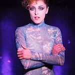 «За закрытыми дверями»