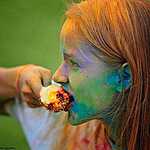 Фестиваль красок Холи во Владивостоке