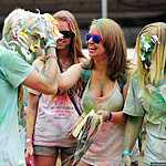 Фестиваль красок Холи во Владивостоке