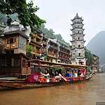 Проливной дождь в городе огненного Феникса