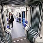 Поезд со сквозным проходом