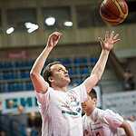 Спортсмены, артисты, политики помогают детям с ДЦП