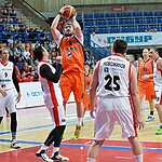 Спортсмены, артисты, политики помогают детям с ДЦП