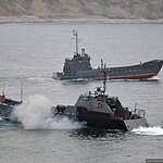 Высадка морского десанта во время тактического учения бригады морской пехоты ТОФ