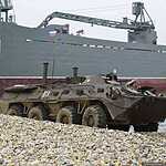 Высадка морского десанта во время тактического учения бригады морской пехоты ТОФ