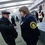 Как борются с безбилетниками в метро