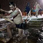 Крещенские купания на Спортивной набережной Владивостока