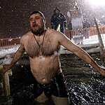 Крещенские купания на Спортивной набережной Владивостока