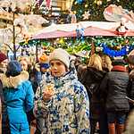 Москвичи готовятся отмечать Новый год