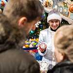 Москвичи готовятся отмечать Новый год