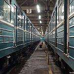 Репортаж: как моют вагоны в метро (Фото)