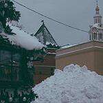 Зима вернула москвичам снежные долги