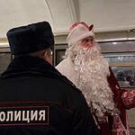 Деде Мороз в метро